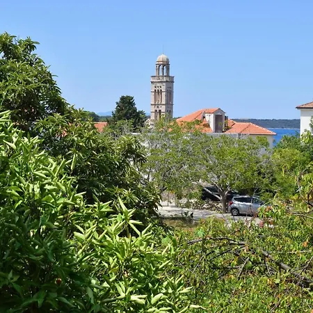 Close To Center, Quiet, With Parking * Hvar Town