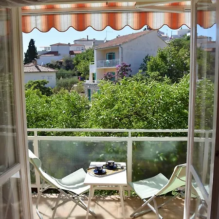 Close To Center, Quiet, With Parking Apartman *