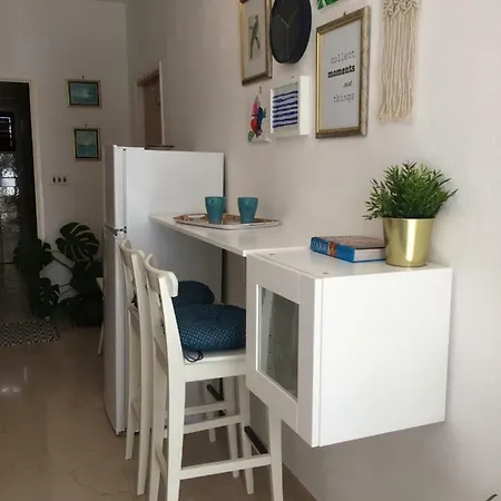 Close To Center, Quiet, With Parking *